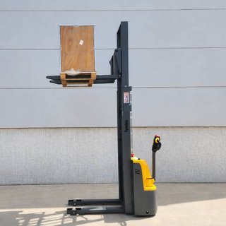 Apilador Eléctrico 1500kg a 3500mm*IVA NO INCLUIDO