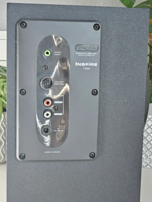 Altavoces Creative Inspire T3030 2.1