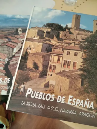 Pueblos de España: Galicia, Asturias y Cantabri...