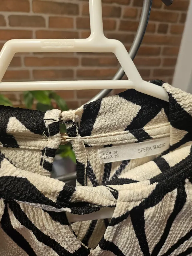 Conjunto Blusa y Falda Estampada