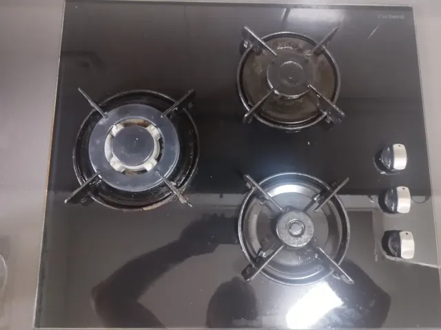 Placa de gas Corberó 3 fuegos