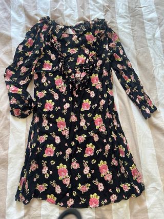 Vestido floral negro y rosa