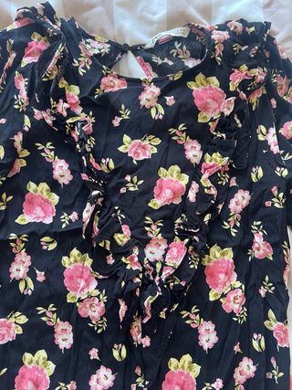 Vestido floral negro y rosa