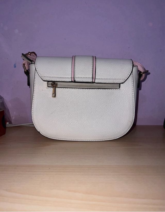 Borsetta piccola bianca e rosa con tracolla