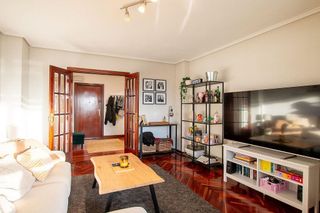 Piso en venta en Alisal - Cazoña - San Román en Santander