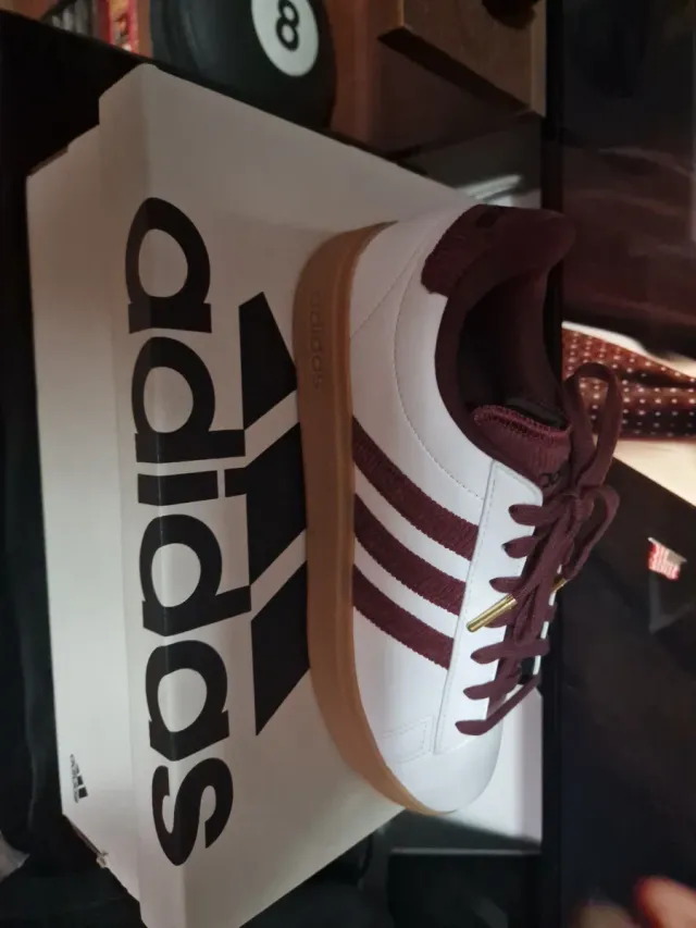 Sneakers Adidas Bianche e Marroni