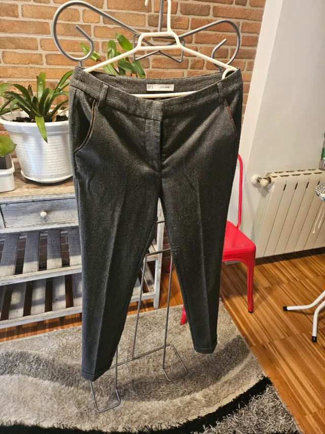 Pantalones grises de vestir