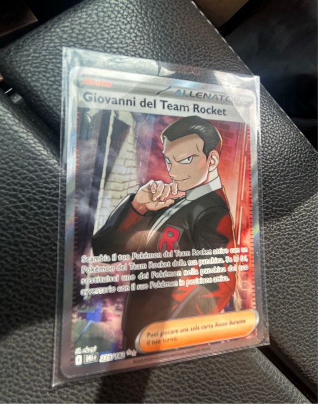 Giovanni del Team Rocket Allenatore Carta Pokémon