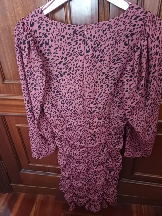 Vestido Zara estampado animal print,y vestido pack