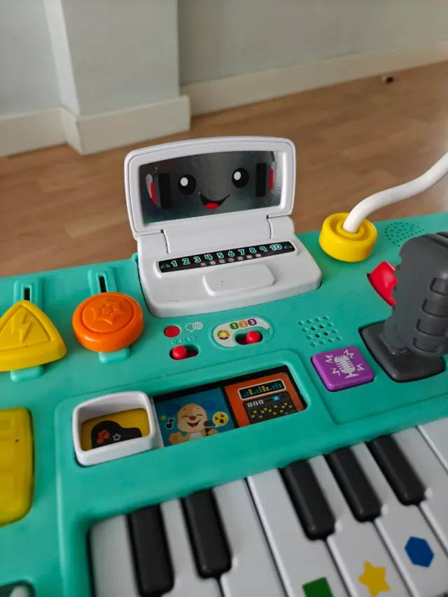 Mesa DJ Infantil Fisher Price