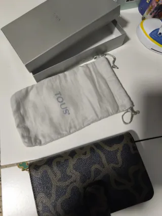 Cartera Tous Kaos Classic Negra y Marrón