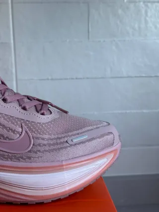 Nike Vomero Plus Rosa Mujer Talla 38