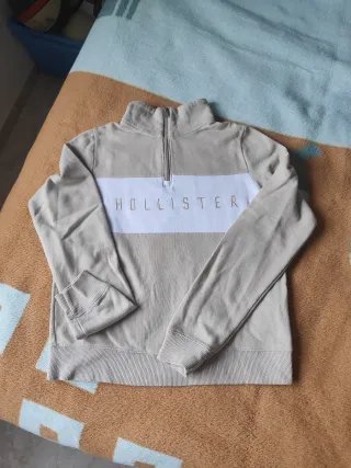 Sudadera Hollister Beige y Blanca