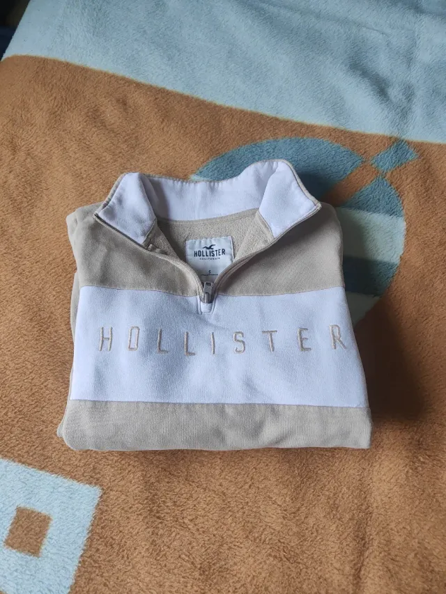 Sudadera Hollister Beige y Blanca