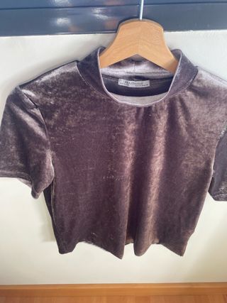 Camiseta Zara Terciopelo Manga Corta Talla XS