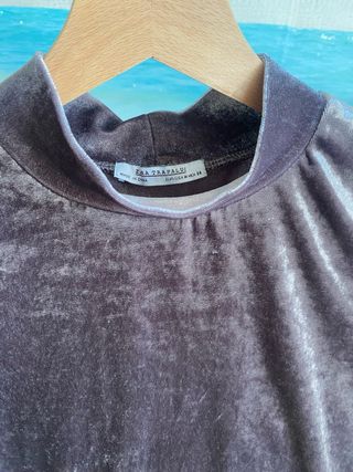 Camiseta Zara Terciopelo Manga Corta Talla XS