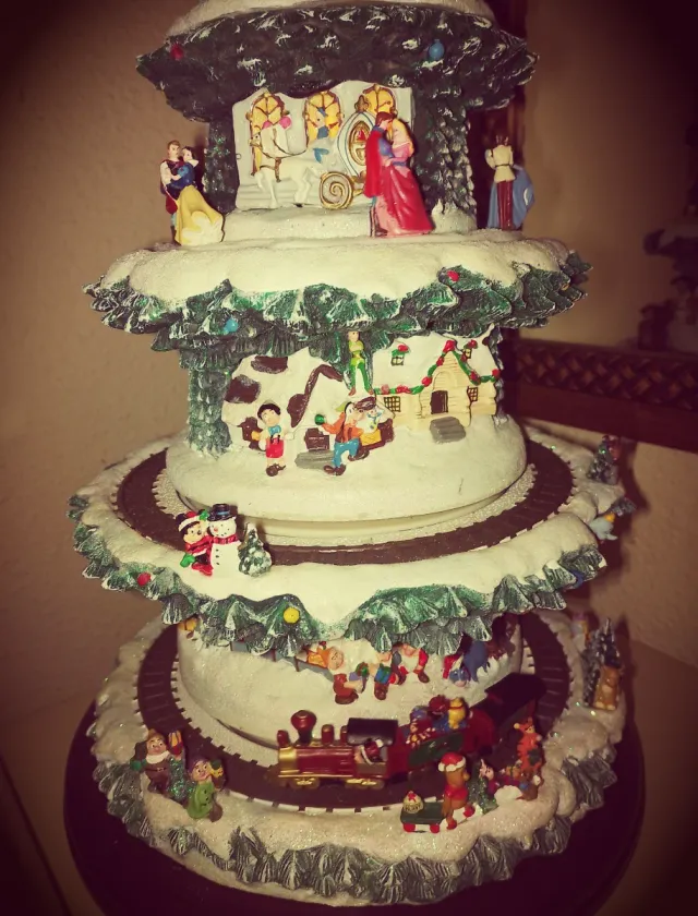 Árbol Disney Navideño con Luces y Sonido