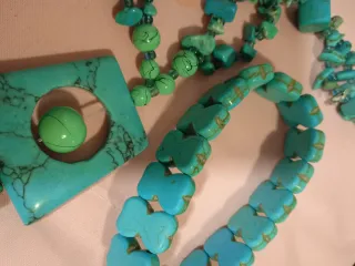 Conjunto collar, pendientes y pulsera turquesa