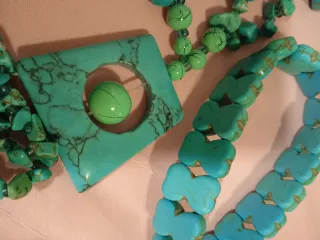 Conjunto collar, pendientes y pulsera turquesa