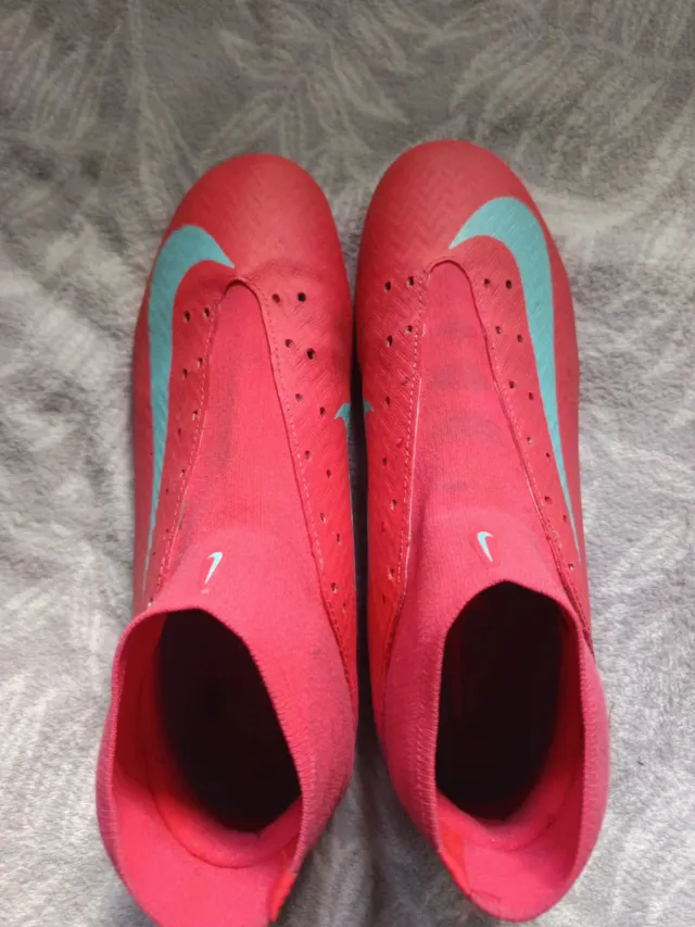 Botas Fútbol Nike Mercurial Rojas y Turquesa