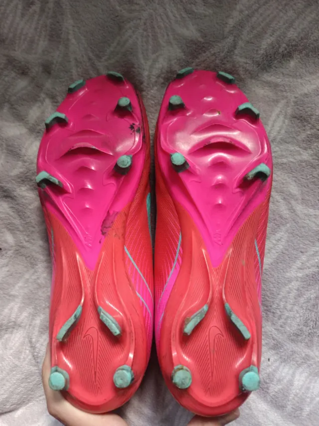 Botas Fútbol Nike Mercurial Rojas y Turquesa