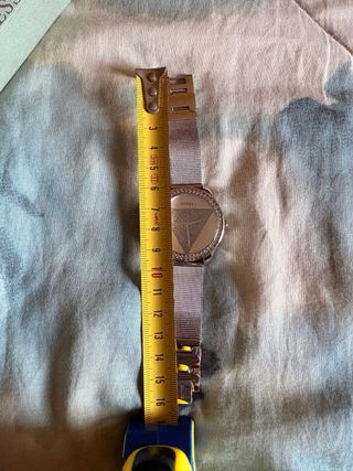 Reloj Guess Mujer Plata y Blanco