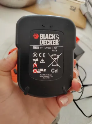 Taladro Atornillador inalámbrico Black&Decker 12V