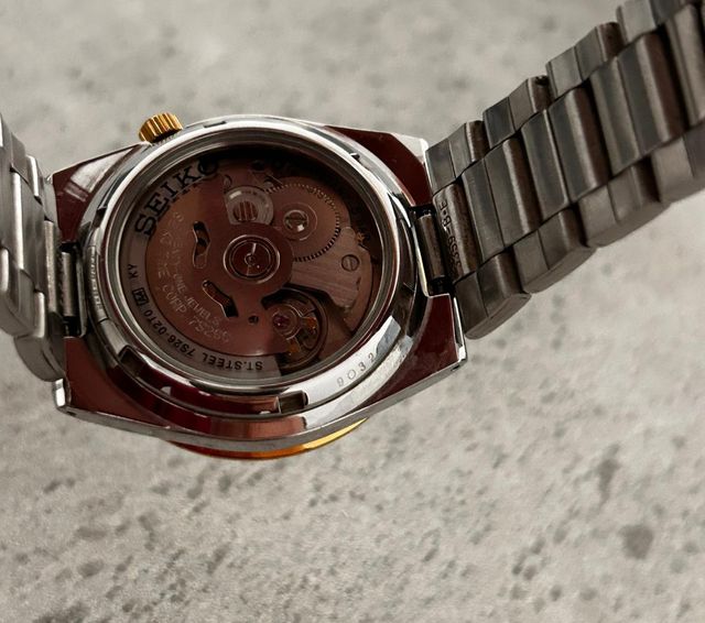 Seiko 5 SNKE041K1 Reloj Automático Dorado Blanco