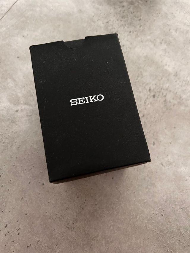 Seiko 5 SNKE041K1 Reloj Automático Dorado Blanco