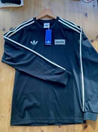 Camiseta Adidas Oasis World Tour L/S Negra