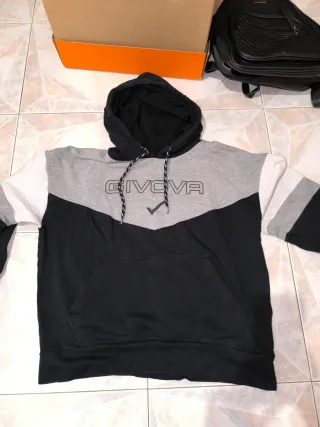 Felpa Givova con cappuccio