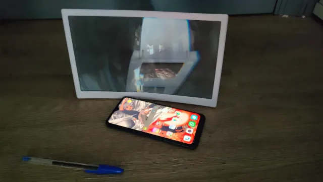 Amplificador Pantalla Móvil