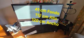 Aparador wengue puertas cristal y cajones