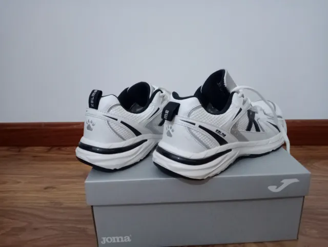 Zapatillas running Kelme Valencia Lefties Talla 40