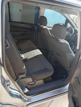 Opel Zafira 2009