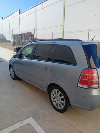 Opel Zafira 2009