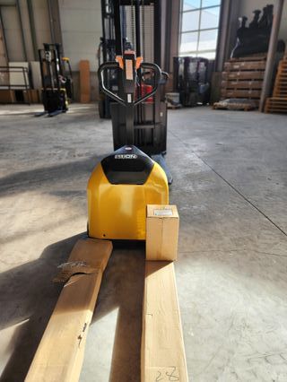 TRANSPALETA LITIO 1500KG 24V/30Ah