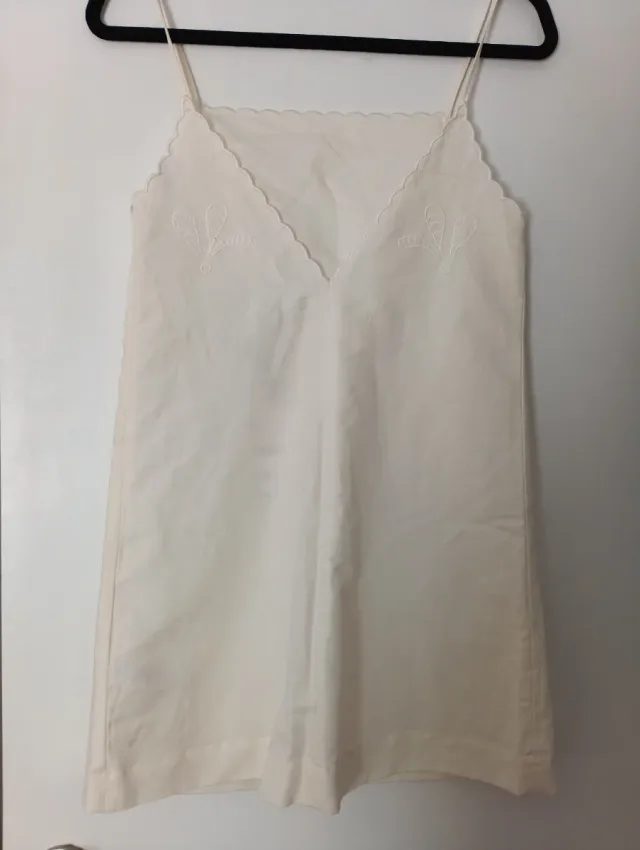 NUEVO CON ETIQUETAS Vestido Zara Beige Talla XS