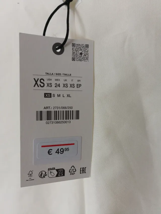 NUEVO CON ETIQUETAS Vestido Zara Beige Talla XS