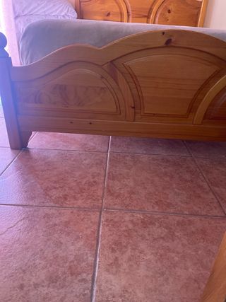Cabecero, piecero y somier madera 1,35