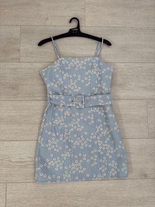 Vestido Zara azul flores blancas