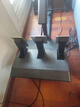 Thrustmaster T300GT + Playseat