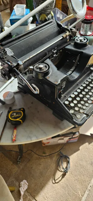 Máquina de escribir Olivetti M40