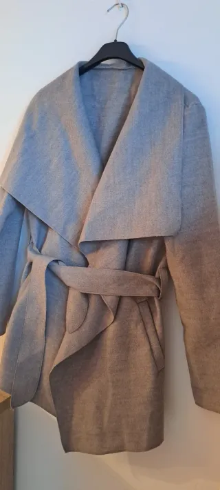 Abrigo gris talla única S/M