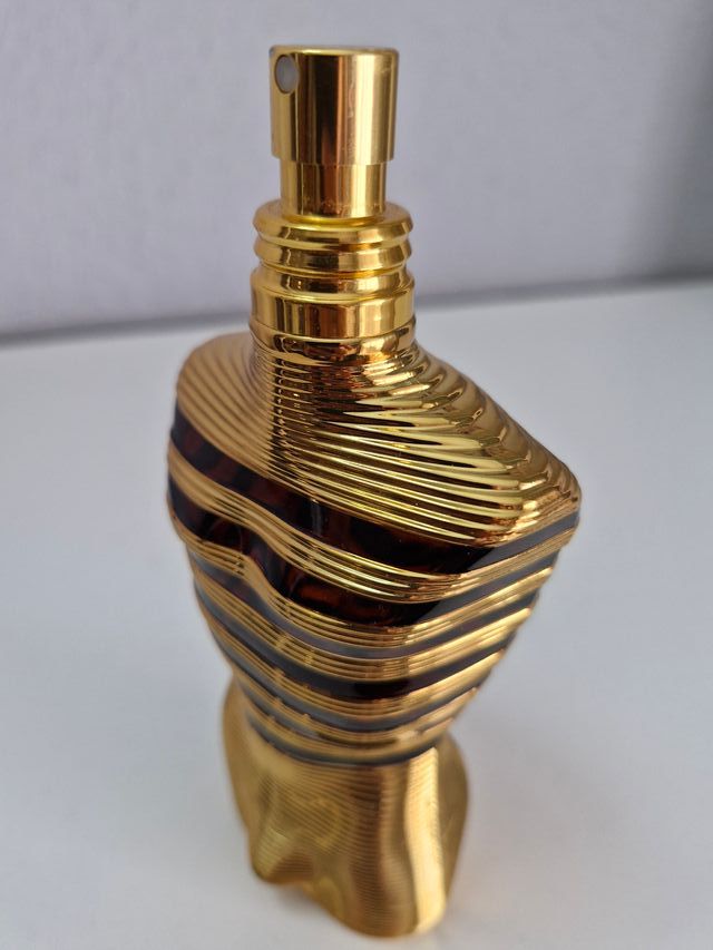 ENVASE - FIGURA - J.P.G. - LE MALE