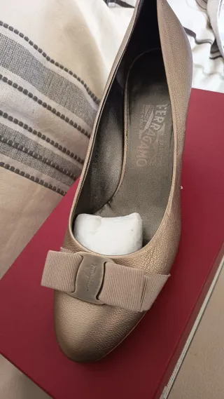 Salvatore Ferragamo Carla Lazo Vara Zapatos Salón