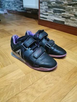 Zapatillas Halterofilia Reebok Negras/Moradas