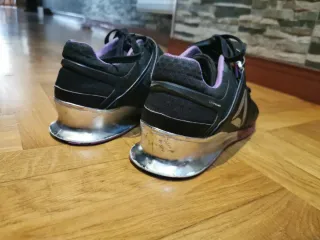 Zapatillas Halterofilia Reebok Negras/Moradas