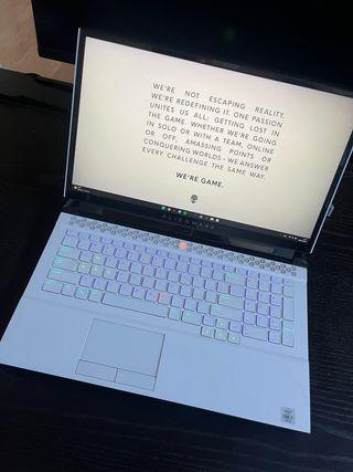 Alienware A51 Laptop Plata