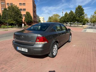 Opel Astra SEDAN 1.7 CDTI 125 CV